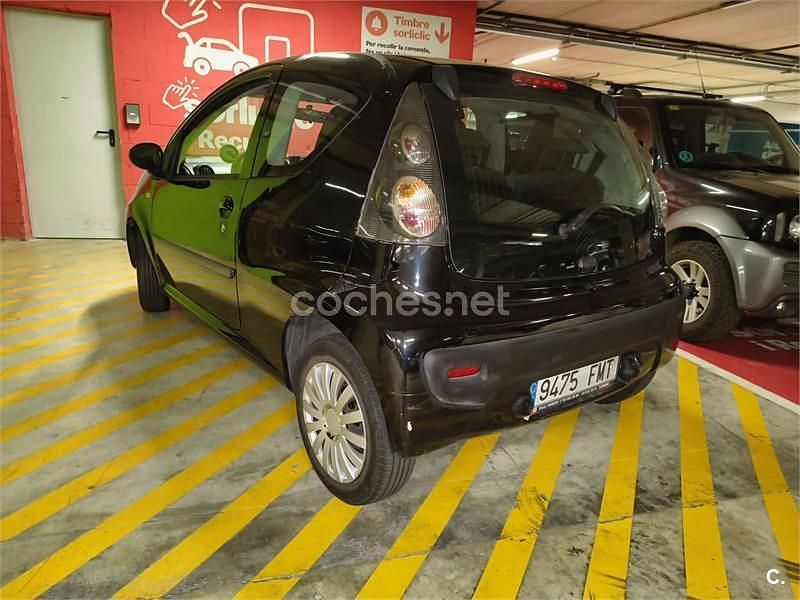 Usado Citroën C1 54 CV (39 kW) 2007 Negro Utilitario