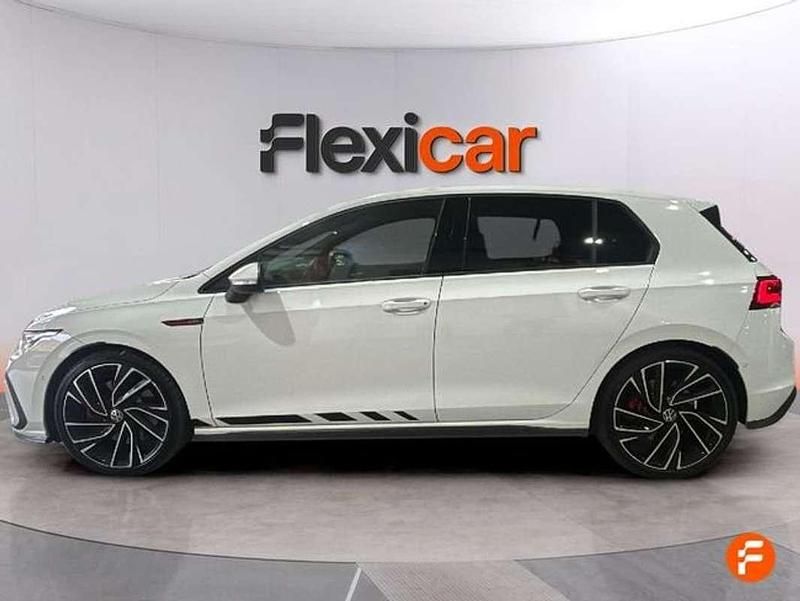 Usado VW Golf VIII GTI 245 CV (180 kW) 2021 Blanco Utilitario
