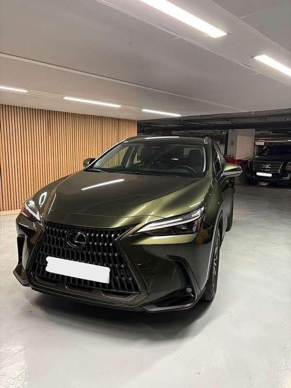 Usado Lexus NX350h 242 CV (177 kW) 2024 Verde SUV