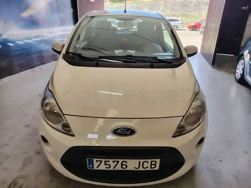 Usado Ford Ka Titanium 69 CV (50 kW) 2015 Blanco Berlina