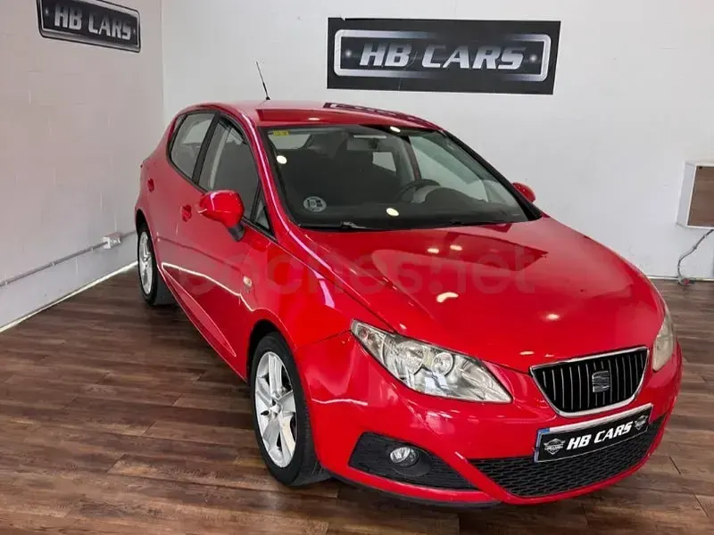 Usado Seat Ibiza Sport 100 CV (73 kW) 2010 Rojo Berlina