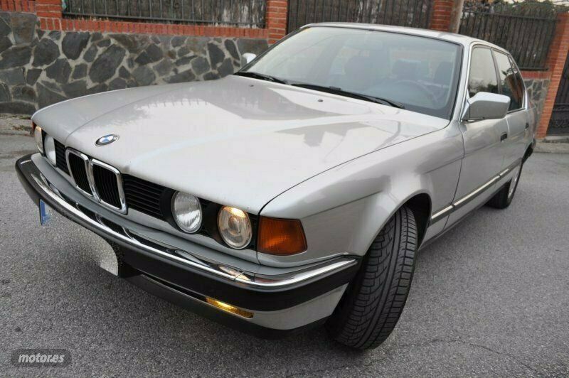 Usado BMW 730 188 CV (138 kW) 1989 Plateado Berlina