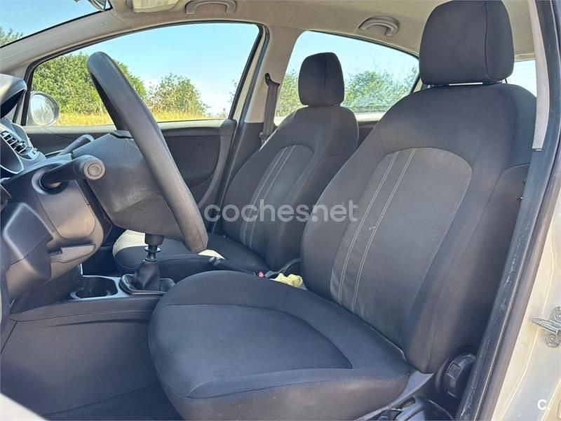 Blanco Usado 2013 Fiat Punto Pop Utilitario | 4500 € (Buen precio) - Imagen 1/2