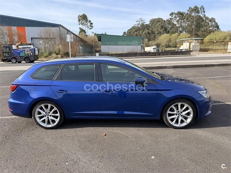 Usado Seat Leon ST FR 184 CV (135 kW) 2018 Azul Familiar