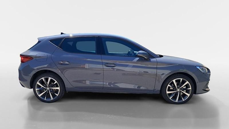 Usado Seat Leon FR 205 CV (150 kW) 2024 Berlina