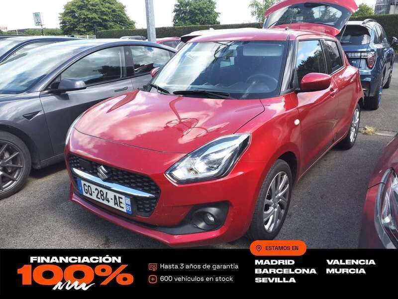 Rojo Usado 2023 Suzuki Swift Berlina | 13.250 € (Precio justo) - Imagen 1/4