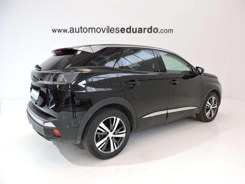 Usado Peugeot 3008 Allure 131 CV (96 kW) 2022 Negro SUV