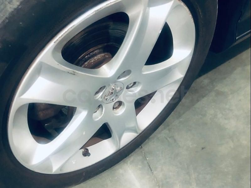 Usado Peugeot 407 136 CV (100 kW) 2005 Negro Berlina