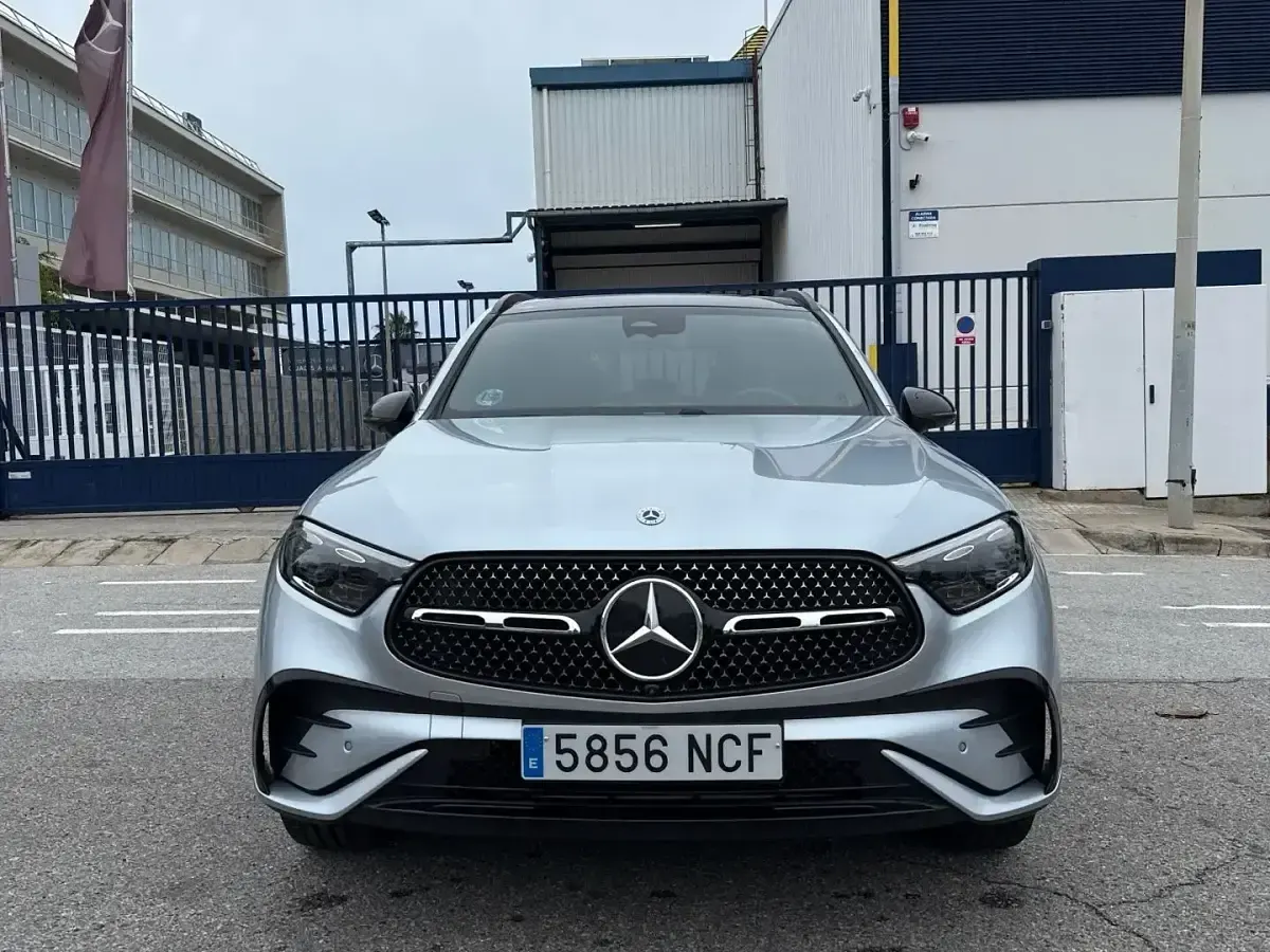 Usado Mercedes GLC220 197 CV (144 kW) 2025 Gris SUV