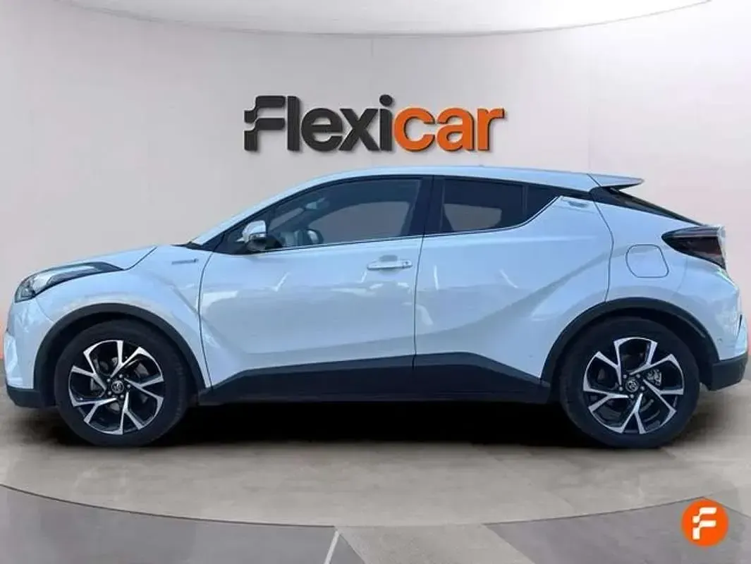 Usado Toyota C-HR Advance 122 CV (89 kW) 2018 Blanco SUV