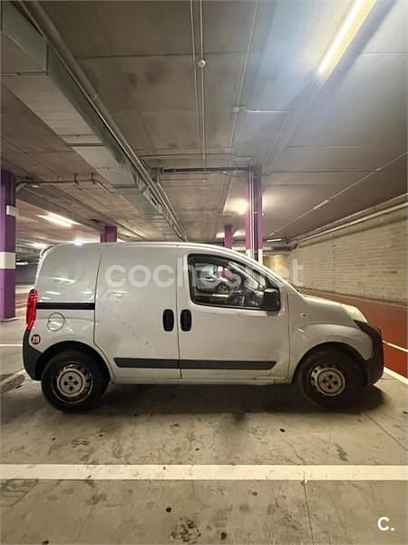 Usado Citroën Nemo Attraction 75 CV (55 kW) 2016 Gris / plata Monovolumen