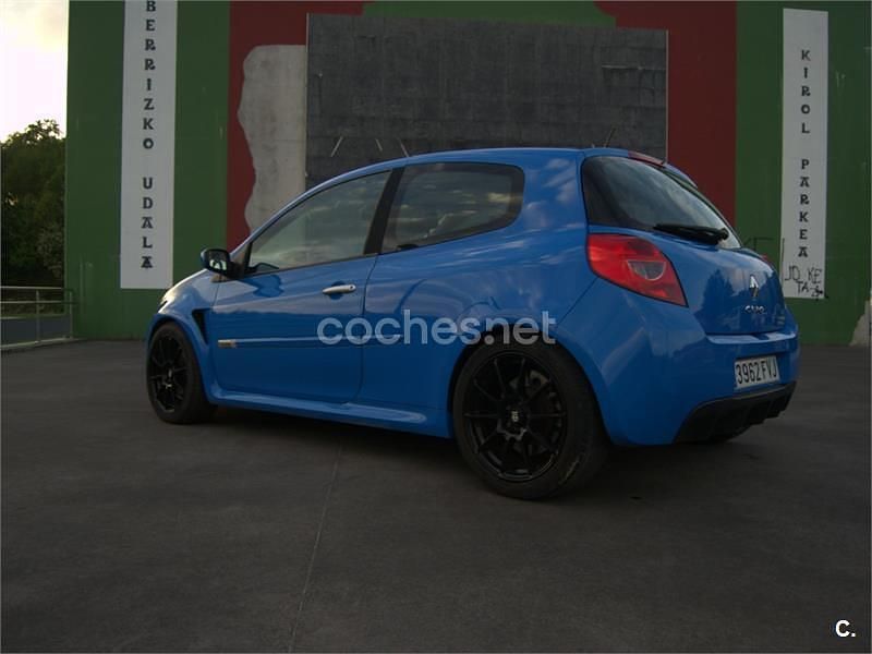 Usado Renault Clio II 200 CV (147 kW) 2007 Azul Berlina