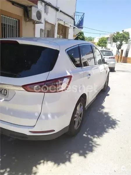 Usado Ford S-MAX Trend 150 CV (110 kW) 2015 Blanco Monovolumen