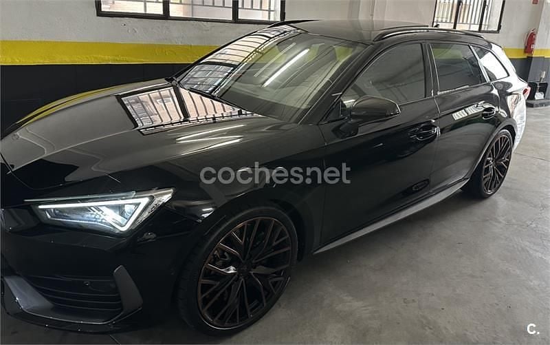 Usado Cupra Leon VZ 310 CV (228 kW) 2024 Negro Familiar