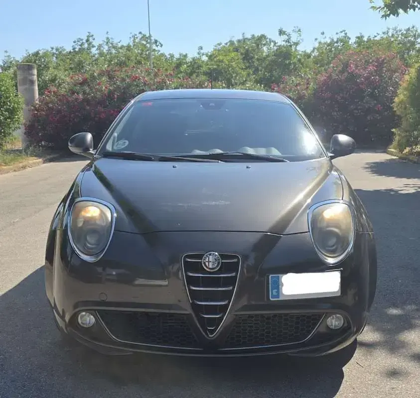 Usado Alfa Romeo MiTo 84 CV (61 kW) 2014 Gris Utilitario
