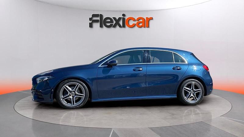 Usado Mercedes A180 117 CV (86 kW) 2020 Azul Berlina