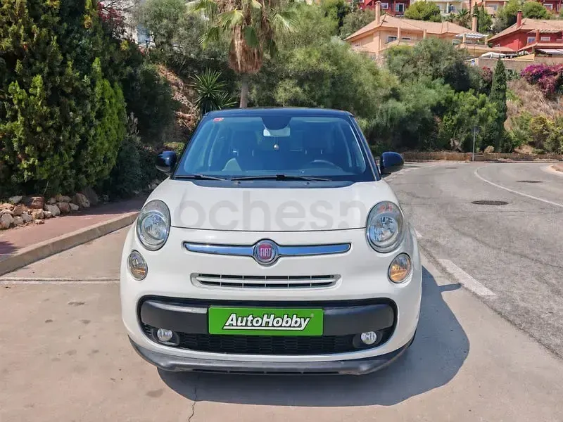 Usado Fiat 500L Lounge 105 CV (77 kW) 2015 Blanco Monovolumen