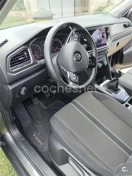 Usado VW T-Roc Advance 150 CV (110 kW) 2018 Gris / plata SUV