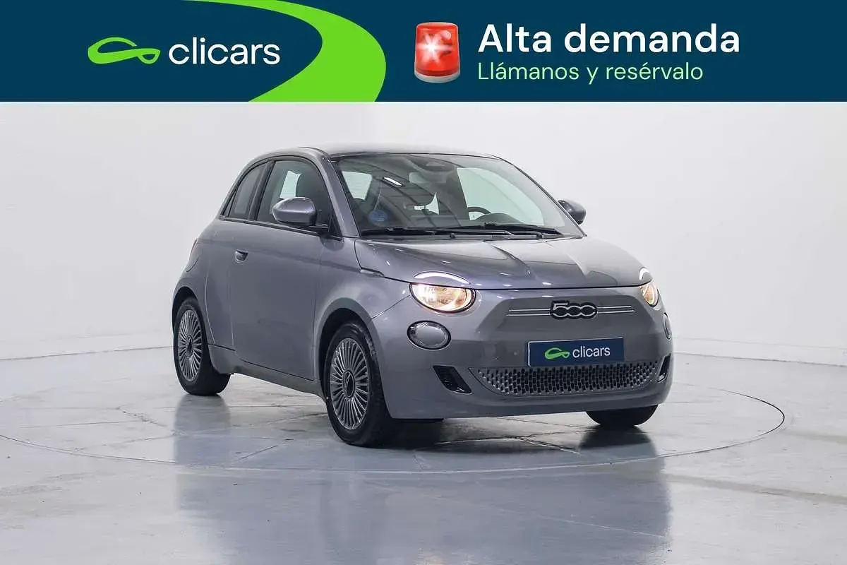 Usado Fiat 500e Icon 86 kW (118 CV) 2022 Gris Utilitario