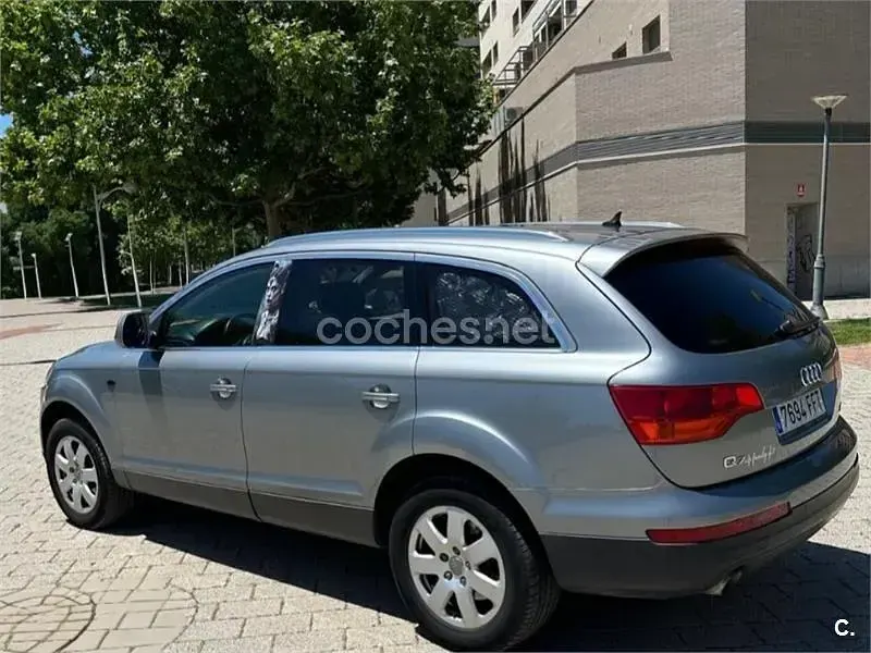 Usado Audi Q7 233 CV (171 kW) 2006 Gris / plata SUV