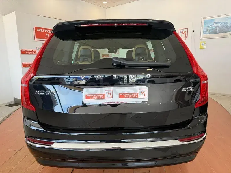 Usado Volvo XC90 Plus 235 CV (172 kW) 2022 Negro SUV