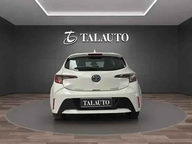 Usado Toyota Corolla Business Edition 122 CV (89 kW) 2019 Blanco Berlina