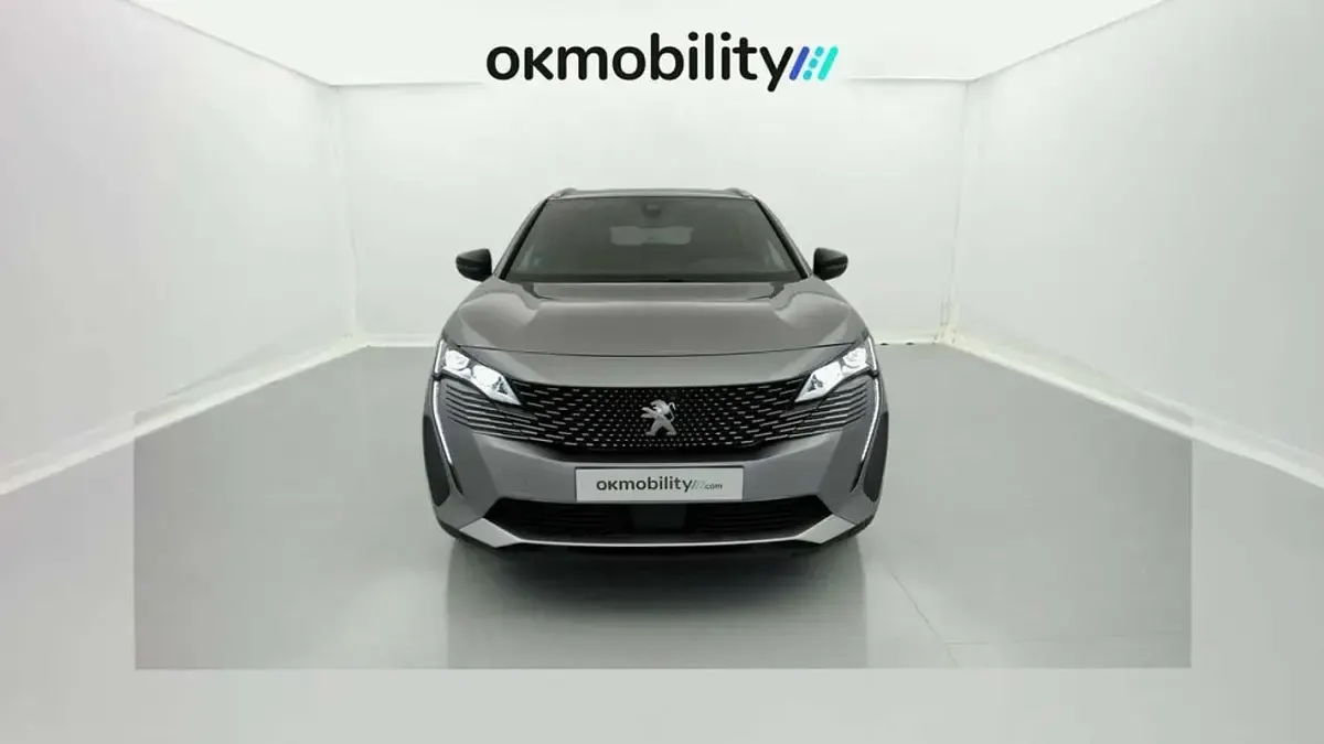 Usado Peugeot 3008 GT 300 CV (220 kW) 2022 Plateado SUV