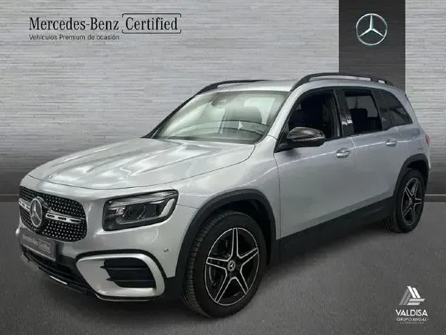 Usado Mercedes GLB200 150 CV (110 kW) 2025 SUV