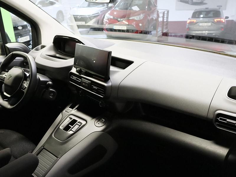 Usado Peugeot e-Rifter Allure 100 kW (136 CV) 2025 Verde Monovolumen