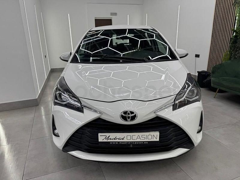 Usado Toyota Yaris Active 111 CV (81 kW) 2018 Blanco Berlina