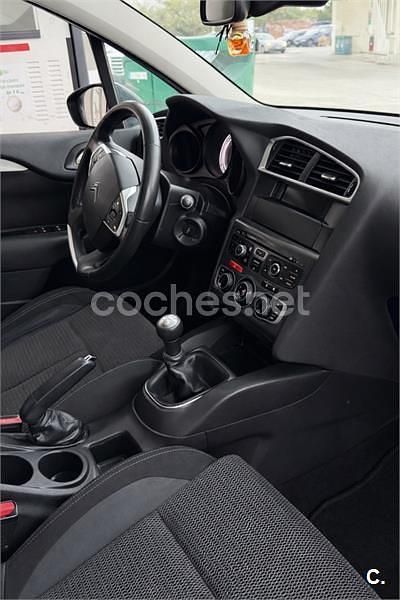 Usado Citroën C4 92 CV (67 kW) 2014 Negro Berlina
