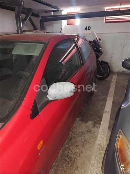 Rojo Usado 2001 Honda Civic ES Berlina | 3200 € (Precio justo) - Imagen 1/1