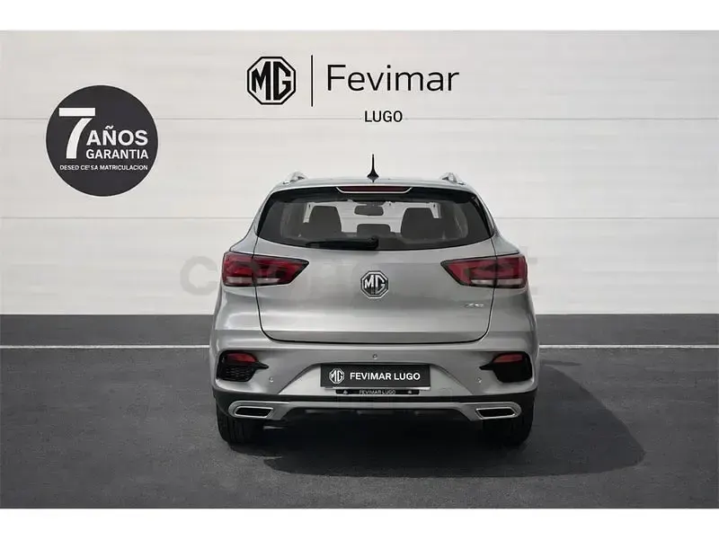 Usado MG ZS Luxury 106 CV (77 kW) 2025 Gris / plata SUV