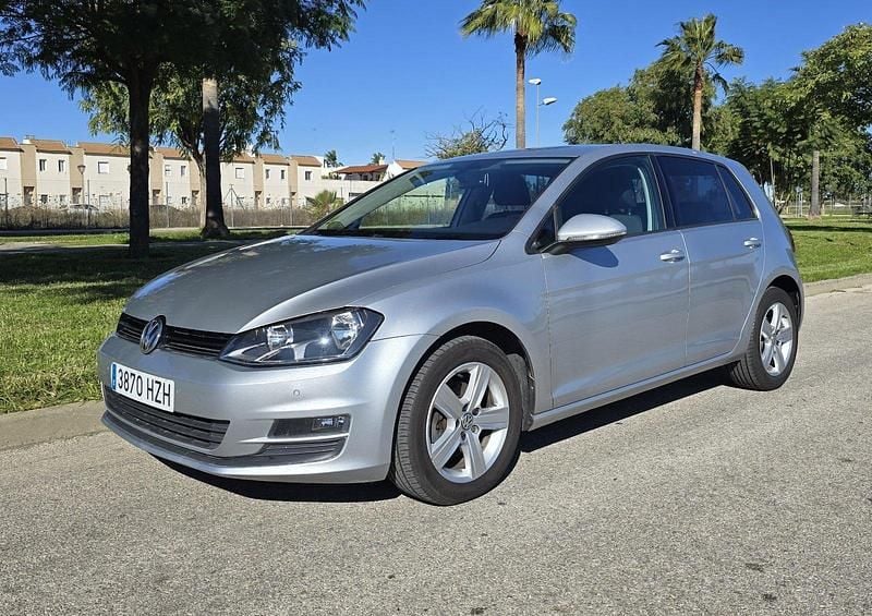 Usado VW Golf VII Advance 105 CV (77 kW) 2014 Gris