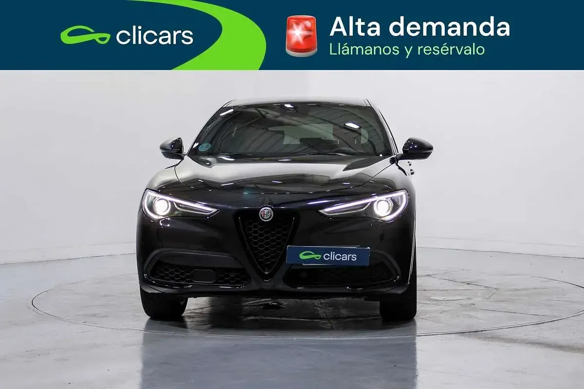 Usado Alfa Romeo Stelvio Veloce 209 CV (153 kW) 2021 Negro SUV