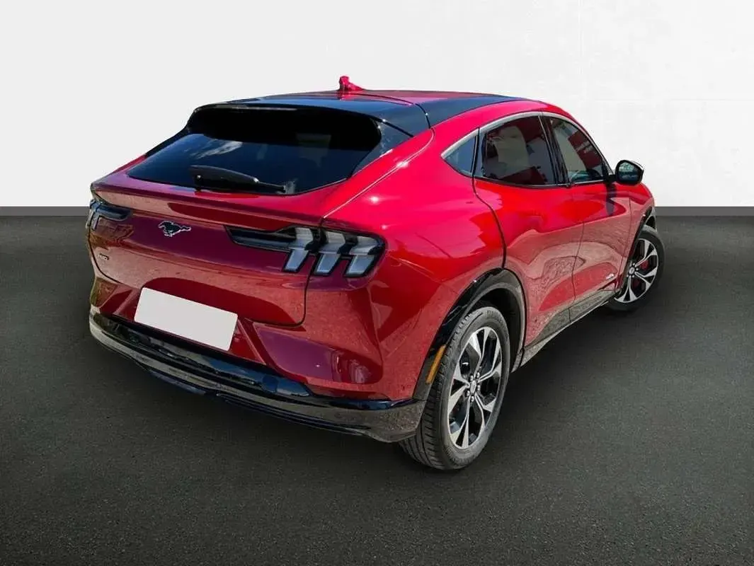 Usado Ford Mustang Mach-E 258 kW (351 CV) 2022 Rojo SUV