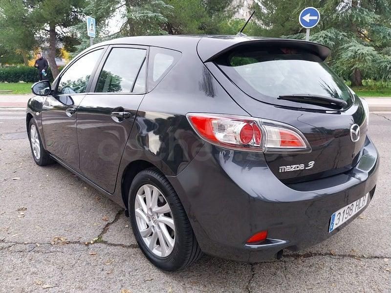 Usado Mazda 3 Style 115 CV (84 kW) 2012 Negro Berlina