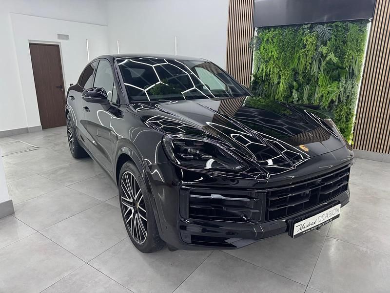 Negro Usado 2024 Porsche Cayenne SUV | 124.990 € - Imagen 1/4