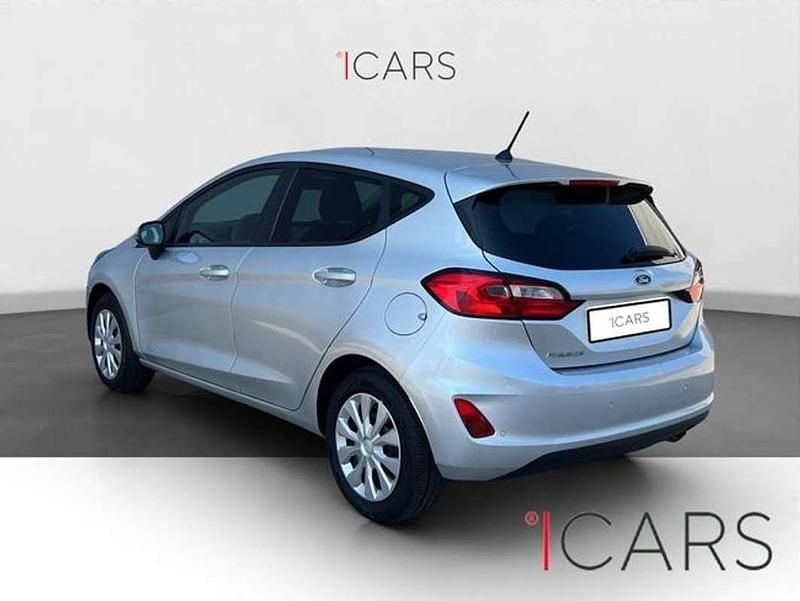 Usado Ford Fiesta Trend 75 CV (55 kW) 2022 Gris Utilitario