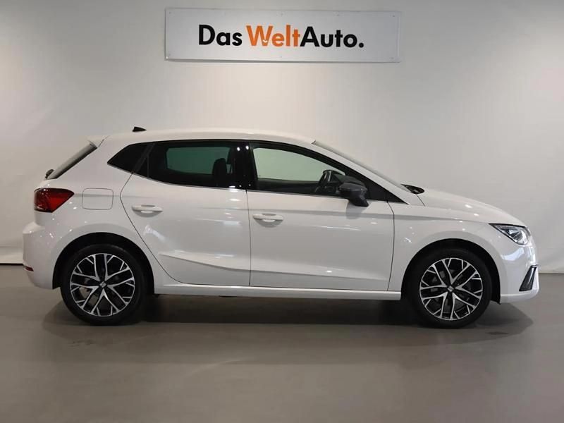 Usado Seat Ibiza 115 CV (84 kW) 2024 Blanco