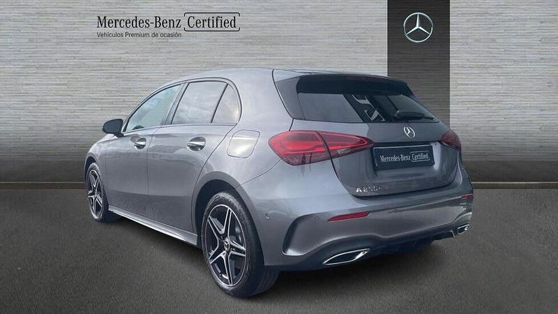 Usado Mercedes A250 AMG line 218 CV (160 kW) 2024 Gris Berlina