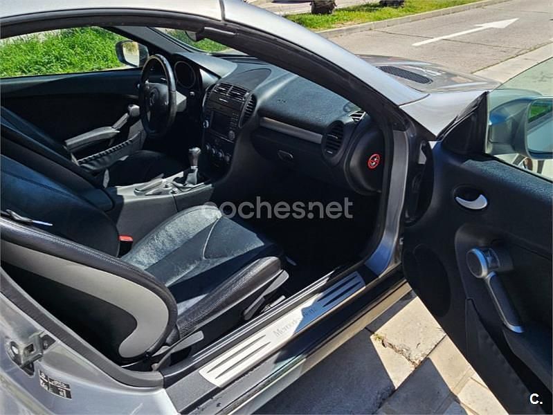Usado Mercedes SLK200 163 CV (119 kW) 2008 Gris / plata Descapotable
