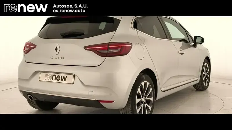 Usado Renault Clio V Techno 101 CV (74 kW) 2023 Gris Berlina
