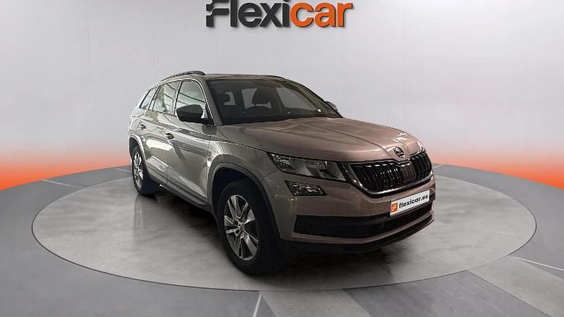 Usado Skoda Kodiaq Ambition 150 HP (110 kW) 2019 Bege SUV