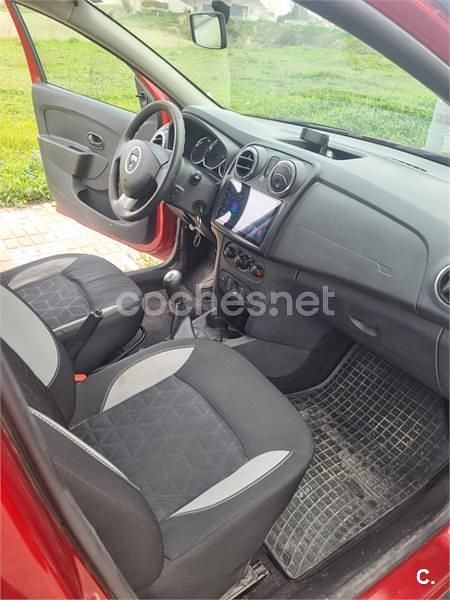 Usado Dacia Sandero Stepway 90 CV (66 kW) 2014 Rojo Berlina