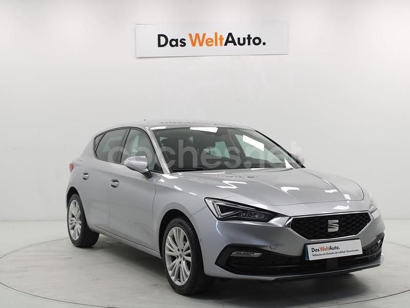 Gris / plata Usado 2024 Seat Leon Style Berlina | 22.790 € (Super precio) - Imagen 1/4