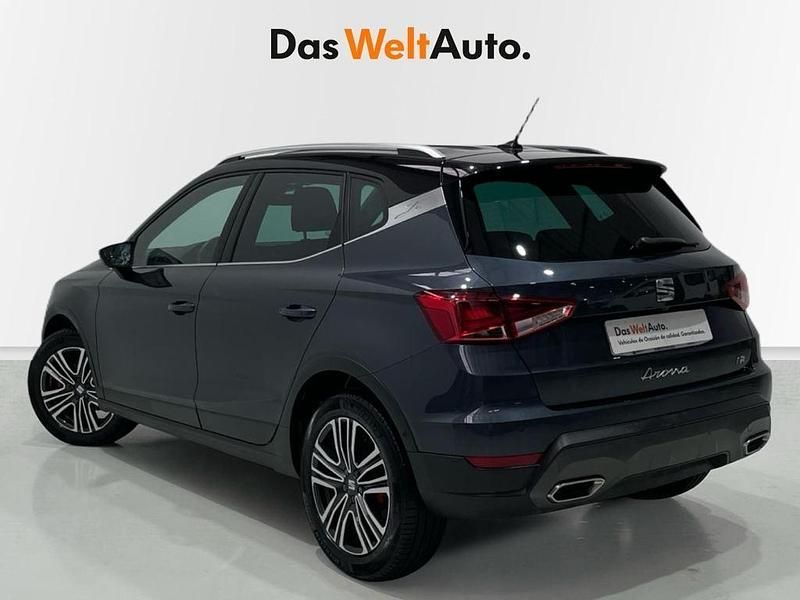 Usado Seat Arona FR 115 CV (84 kW) 2024 Gris SUV
