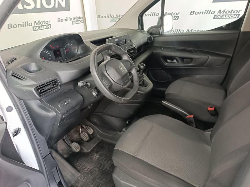 Usado Peugeot Partner 98 CV (72 kW) 2020 Blanco Monovolumen