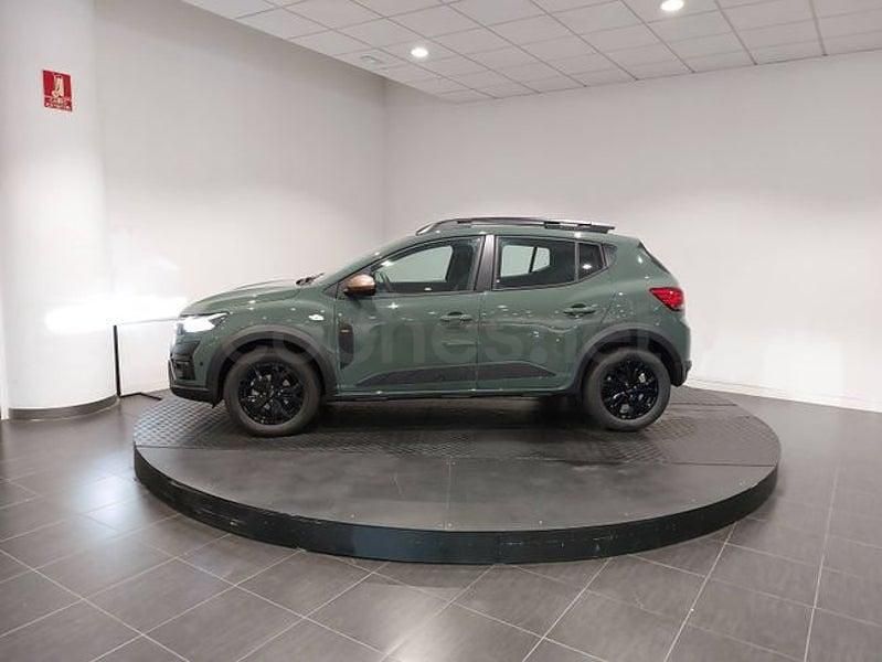 Usado Dacia Sandero Extreme 101 CV (74 kW) 2025 Verde Berlina