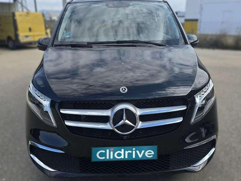 Usado Mercedes V250 Avantgarde 2021 Negro Monovolumen